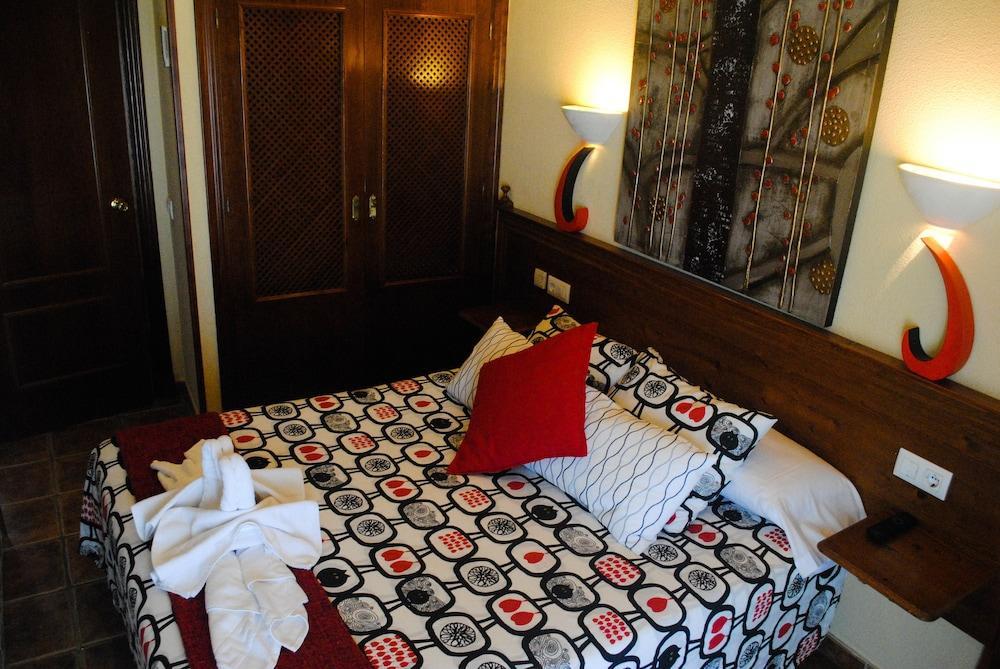Hostal Costa De La Luz Conil De La Frontera Ngoại thất bức ảnh