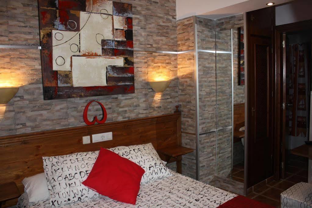 Hostal Costa De La Luz Conil De La Frontera Ngoại thất bức ảnh