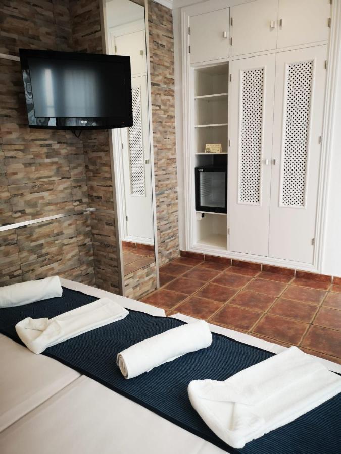 Hostal Costa De La Luz Conil De La Frontera Ngoại thất bức ảnh