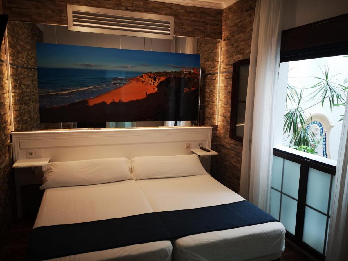 Hostal Costa De La Luz Conil De La Frontera Ngoại thất bức ảnh