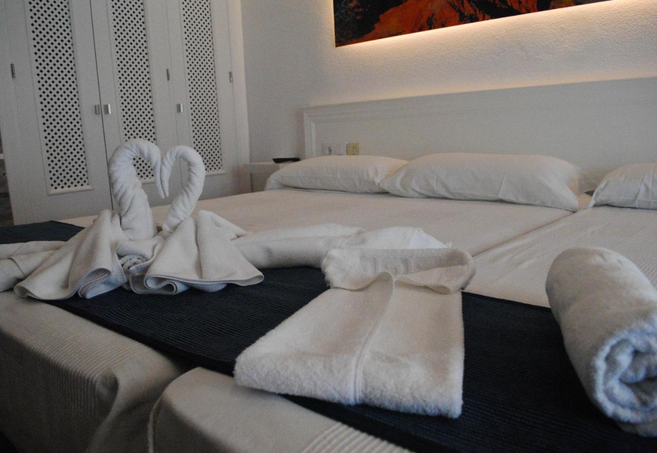 Hostal Costa De La Luz Conil De La Frontera Ngoại thất bức ảnh
