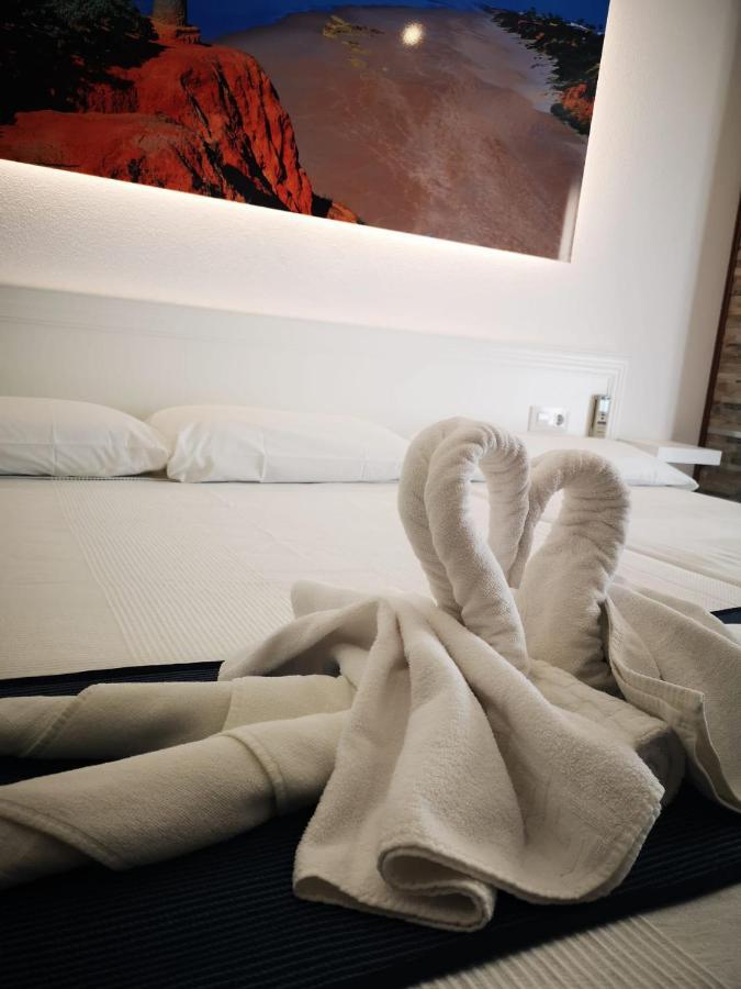 Hostal Costa De La Luz Conil De La Frontera Ngoại thất bức ảnh