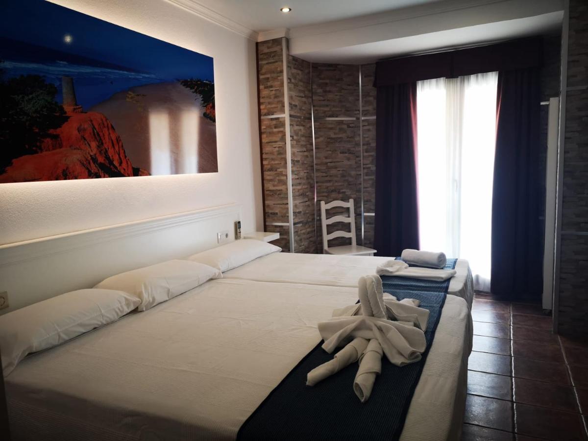 Hostal Costa De La Luz Conil De La Frontera Ngoại thất bức ảnh