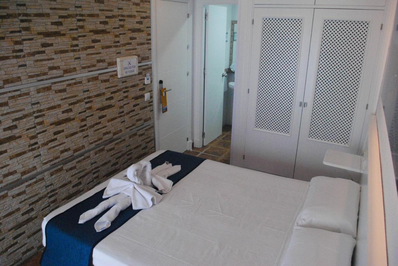 Hostal Costa De La Luz Conil De La Frontera Ngoại thất bức ảnh